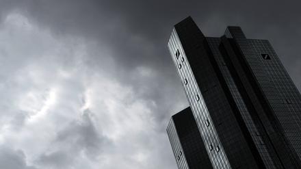 Bei der Deutschen Bank soll es eine erneute Razzia gegeben haben.