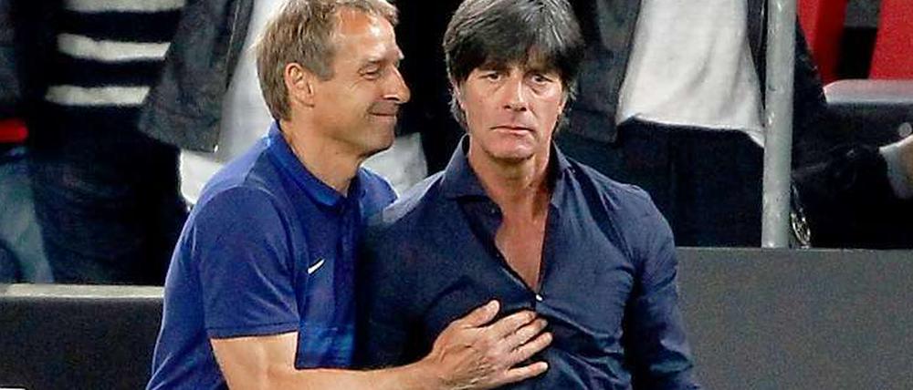 Des einen Freud... US-Coach Jürgen Klinsmann (links) und Bundestrainer Joachim Löw.