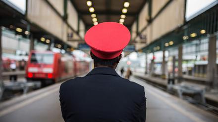 Die Schlichtung zwischen Bahn und GDL soll verlängert werden.