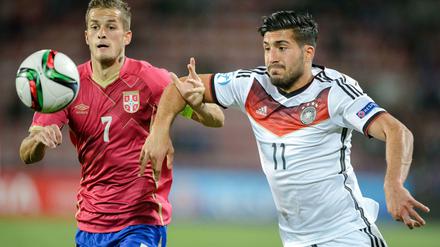 Emre Can (rechts) traf für Deutschland zum 1:1 gegen Serbien.