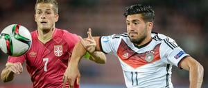 Emre Can (rechts) traf für Deutschland zum 1:1 gegen Serbien.