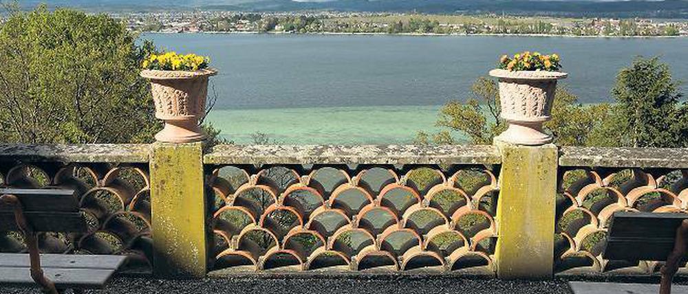 Was für ein Blick! Vom Schloss auf dem Arenenberg im schweizerischen Salenstein schaut der Besucher direkt auf die Insel Reichenau.