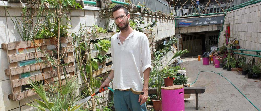 Blumen wässern in der Unterführung: Der alte Busbahnhof von Tel Aviv hat eine neue Bestimmung gefunden.