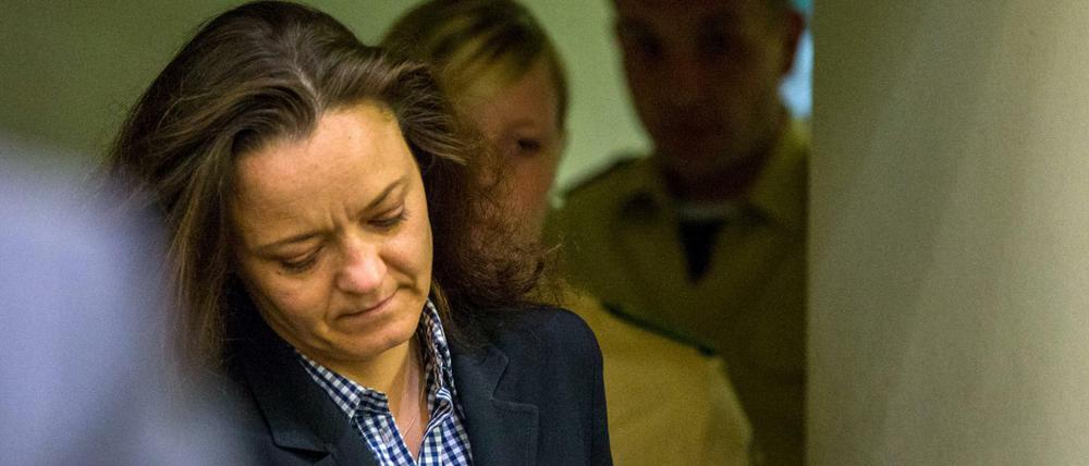 Beate Zschäpe - hier vor einer Verhandlung am 9. Juni - will nichts mehr mit ihren Verteidigern zu tun haben.