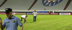 Kroatische Polizisten und Verbandsvertreter sind nach den Vorfällen in Split um Schadensbegrenzung bemüht.