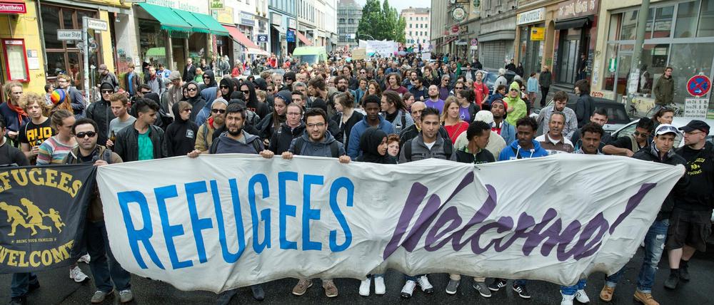 Unter dem Motto "Europa anders machen" demonstrierten rund 5000 Menschen gegen die Griechenland- und Flüchtlingspolitik der EU.