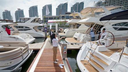 Eine Messe für Luxusjachten in China, wo die Zahl der Millionäre wächst.