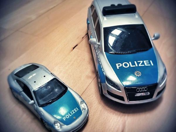 Die Polizei kam schnell und machte ihre Arbeit. Und zum Glück durfte sie bald wieder gehen...