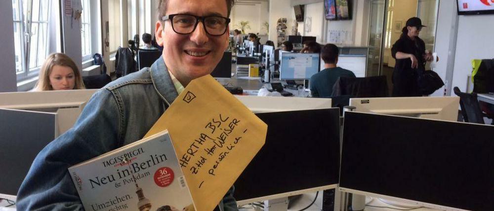 "Neu in Berlin" - Stephan Wiehler mit unserem neuen Tagesspiegel-Magazin. Das kriegt jetzt Mitchell Weiser von Bayern Münc ... ach, was! ... von Hertha BSC.