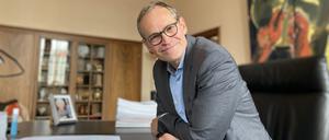 Michael Müller in seinem Büro im Roten Rathaus.