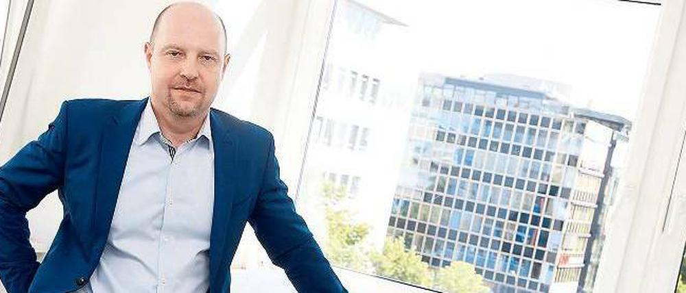 Ausgebremst. Adam Szpyt, Gründer von Bett1.de, soll seine „gut“ bewertete Matratze „Bodyguard“ nicht mehr mit dem Zusatz „Anti-Kartell-Matratze“ anbieten.