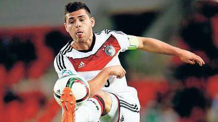 Mit Lauf. Beim 3:0 gegen die Dänen gelangen Volland zwei Tore.