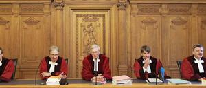 Der ehemalige Richter am Bundesverwaltungsgericht, Kurt Graulich, soll im Auftrag des Bundestages die NSA-Spähliste untersuchen. Das Bild zeigt ihn bei einer Verhandlung im Februar 2015, mittlerweile ist Graulich pensioniert, lehrt aber weiter an der Humboldt-Universität.