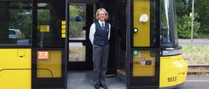 Franka Sonntag auf "ihrer" Tram der Linie 50. Mit dem Job ist sie immer noch sehr zufrieden.