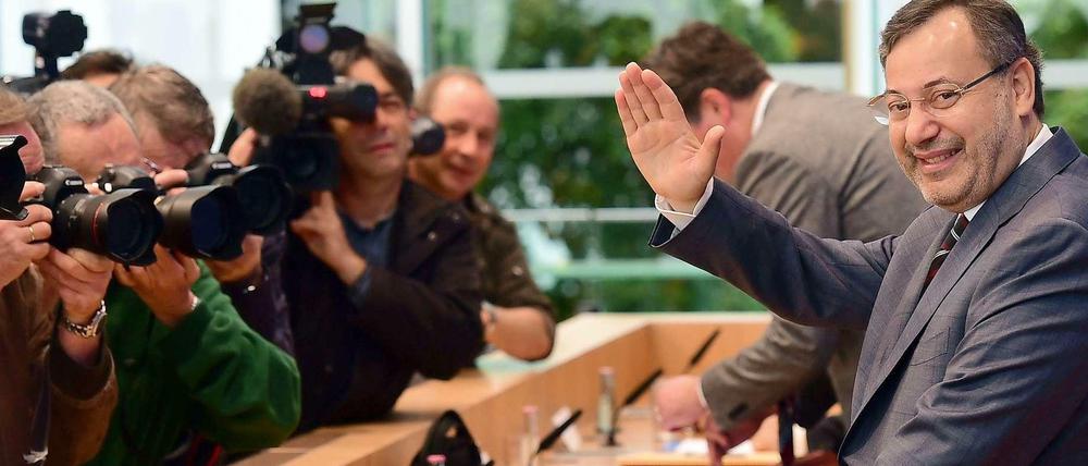 Der ägyptische Journalist Ahmed Mansur am Dienstag vor Journalisten in Berlin.