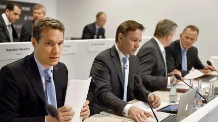 Oliver Samwer (von links), Vorstandsvorsitzender von Rocket Internet SE, Rocket Internet-Finanzvorstand Peter Kimpel, der stellvertretende Vorstandsvorsitzende Marcus Englert und Anwalt Hans-Hermann Rösch