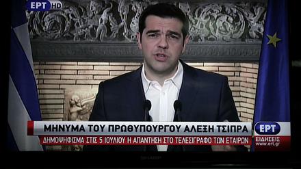 In einer TV-Ansprache hat Griechenlands Ministerpräsident Alexis Tsipras ein Referendum über die Sparforderungen der Gläubiger angekündigt.