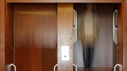 Ein Paternoster im Rathaus von Duisburg