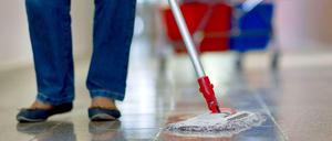 Lohnsteigerungen, verheißt die Bertelsmann-Studie den Deutschen. Doch die unteren Einkommensgruppen haben nicht viel davon.