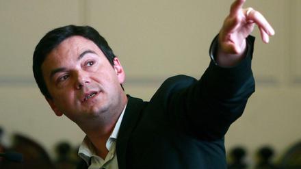 Thomay Piketty.