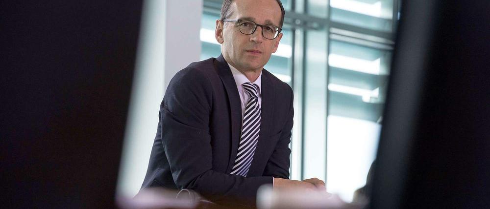 Heiko Maas, Justizminister. Die Richter verrenken sich bei Mord-Urteilen, meint er.