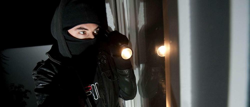 Schwachstelle Fenster: 50 Prozent der Wohnungseinbrüche werden im Erdgeschoss begangen.