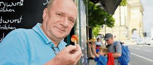 Bernd Matthies testet eine "Wurst :-)".