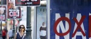 Ja (Nai) und Nein (Oxi) Plakate in Griechenland an den Tagen vor der Abstimmung