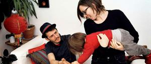 Junge Familie: Gianni Bettucci, Milla und Christine Wagner (v.l.n.r.).