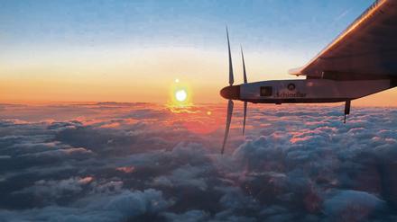 "Solar Impulse 2" über den Wolken