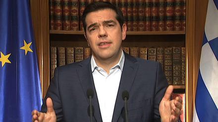 Fast beschwörend wendet sich der griechische Ministerpräsident Alexis Tsipras am Mittwoch via Fernsehen an das Volk. 