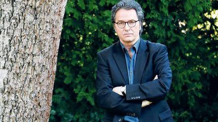 Ralf Rothmann, Schriftsteller, der gerade seinen neuen Roman "Im Frühling sterben" über das Ende des Zweiten Weltkriegs aus Sicht seines zur Waffen-SS zwangsrekrutierten Vaters veröffentlicht hat.