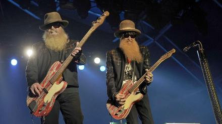 Dusty Hill und Billy Gibbons von ZZ Top bei der Bluesockarbeit.