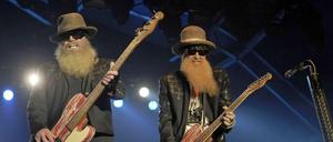 Dusty Hill und Billy Gibbons von ZZ Top bei der Bluesockarbeit.