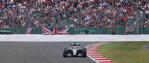Nicht zu stoppen: Lewis Hamilton auf dem Weg zu seinem Heimerfolg in Silverstone.