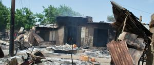 Bei einem Selbstmordanschlag von Boko-Haram-Terroristen am 4. Juli in Zabarmai, Nordost-Nigeria, kamen zahlreiche Menschen ums Leben.