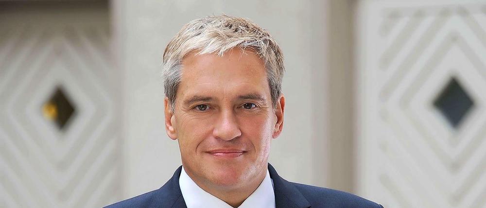 Aus Niedersachsen nach Berlin - und in der Hauptstadt für die heikle Flüchtlingsunterbringung zuständig: Sozialstaatssekretär Dirk Gerstle.