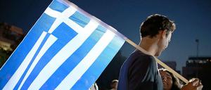 Paar mit Griechenland-Fahne