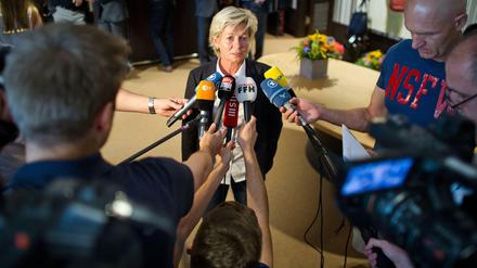 In der Kritik. Bundestrainerin Silvia Neid musste sich allerhand Nachfragen gefallen lassen. 