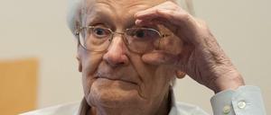 Beihilfe zum Mord in 300.000 Fällen? Oskar Gröning muss sich vor Gericht verantworten.