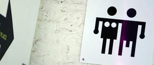 Darauf sind Frauen und Männer gleichermaßen angewiesen: Nach dem Willen des Senats soll es mehr öffentliche Toiletten an belebten Bahnhöfen geben.