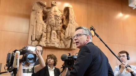 Vertrat vor dem Bundesverfassungsgericht die Position der Bundesregierung zum BKA-Gesetz: Innenminister Thomas de Maizière.