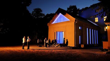 James Turrells Lichtinstallation in der Dorotheenstädtischen Friedhofskapelle.