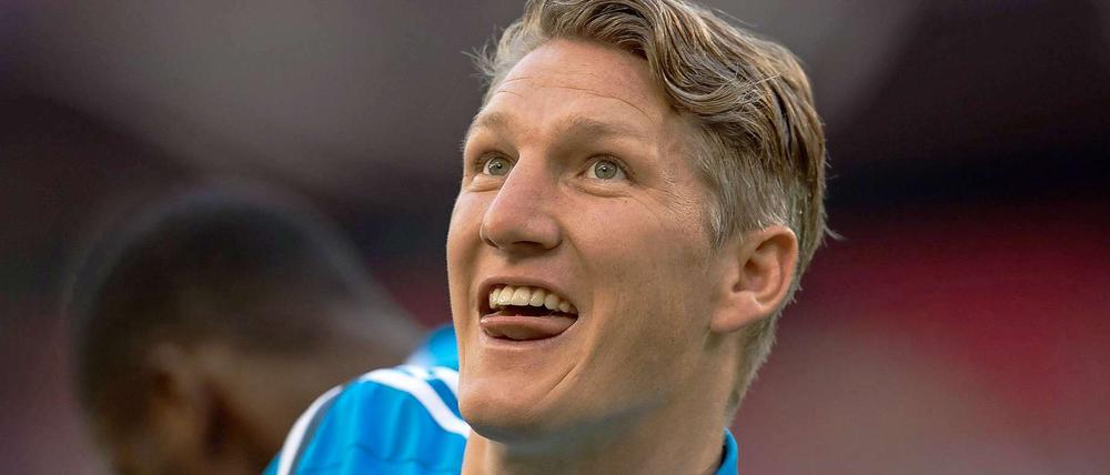 Bastian Schweinsteiger (hier im DFB-Trikot) stieg am Dienstag in die Saisonvorbereitung seines neues Klubs Manchester United ein.