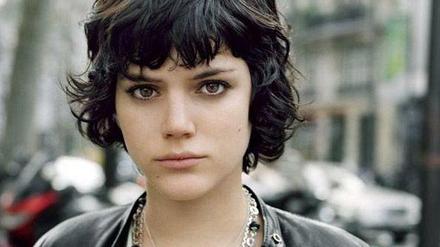 Musikerin Stéphanie Sokolinski alias Soko. 