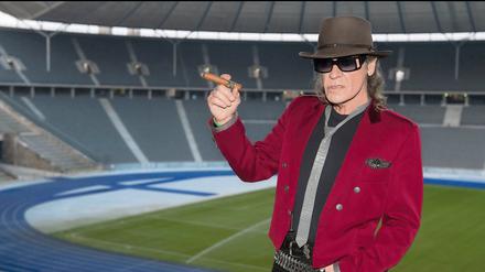 Udo kommt. Lindenberg hat sich schick gemacht und wird am Dienstag im Olympiastadion Berlin spielen.