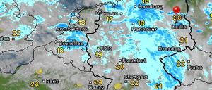Und es wird noch doller. Laut dem Wetterportal Wetteronline.de ziehen weitere dicke Regenwolken auf die Hauptstadt zu (Hier die Prognose für 17.45 Uhr).