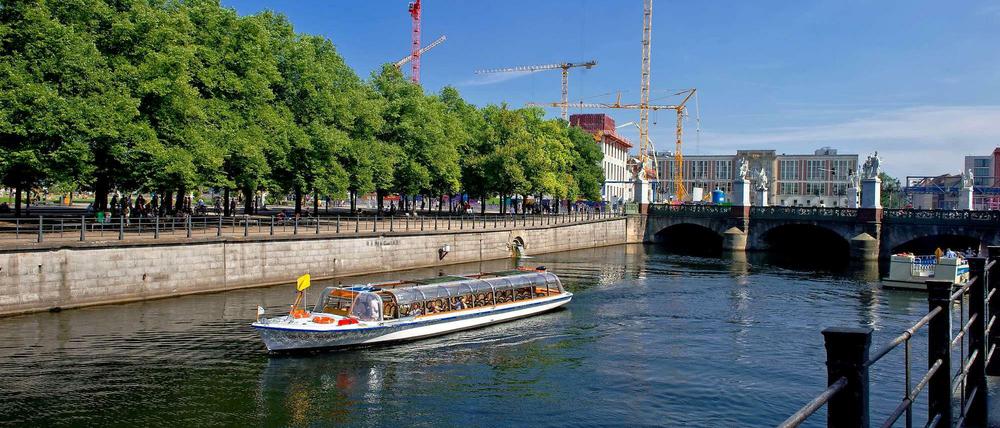 Spreekanal an der Museumsinsel.