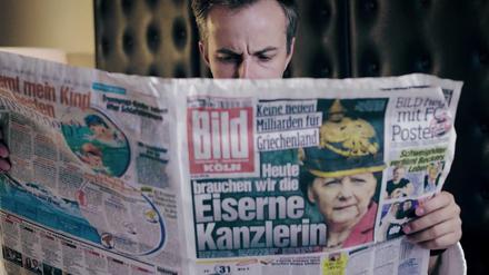 "Unseren schönen deutschen Euros": Jan Böhmermann motzt in dem Videoclip auf "Bild"-Niveau über die Griechenland-Debatte.