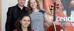 Weitgereist. Chiara Enderle (vorne), Andrei Ionijh, Ildikó Szabó